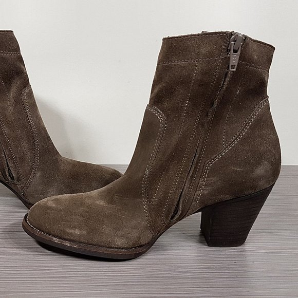 Paul Green 'Jax' Bootie, Color-Earth Suede Womens Size 5.5 - Picture 6 of 9